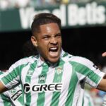 Resumen, goles y highlights del Betis 2 – 2 Celta de Vigo de la jornada 13 de LaLiga EA Sports