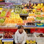 China alcanza su objetivo de crecimiento económico pero pierde población