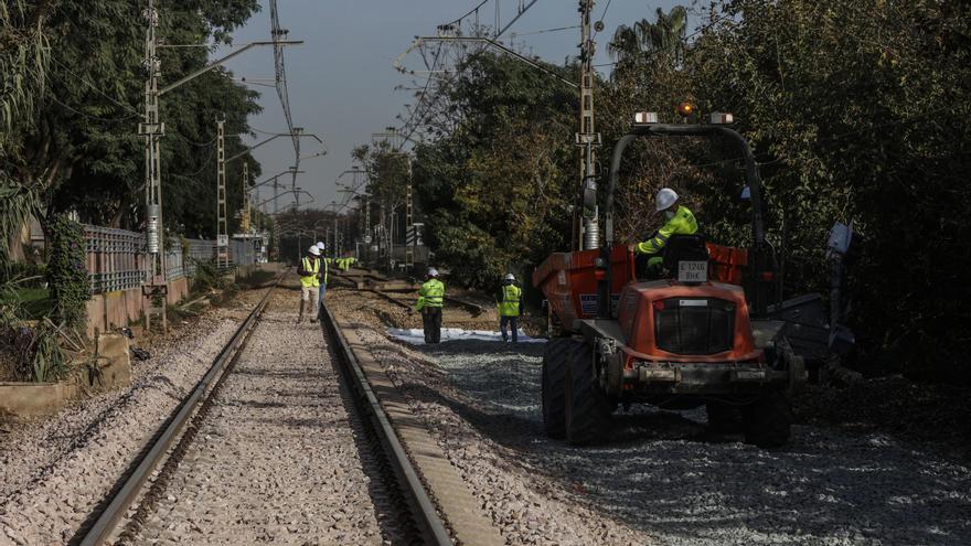 Puente lleva al Consejo de Ministros un macrocontrato de 660 millones para mantener 11.500 km de vías de tren