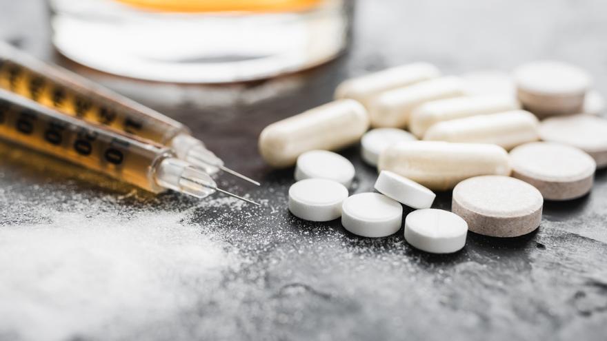 Drogas, sexo y desinhibición: ¿qué es el ‘chemsex’ y qué riesgos comporta?