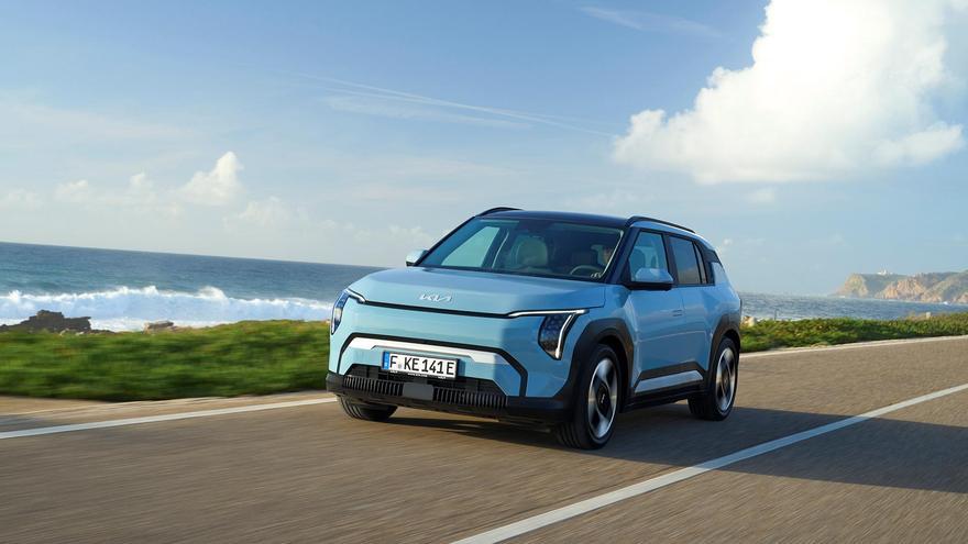 El Kia EV3 vence en la votación de enero del Premio Coche del Año de los Lectores