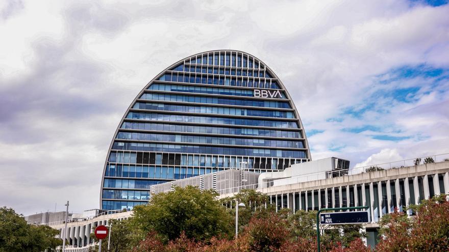 BBVA incrementa el dividendo un 27% y lo abonará el 10 de abril