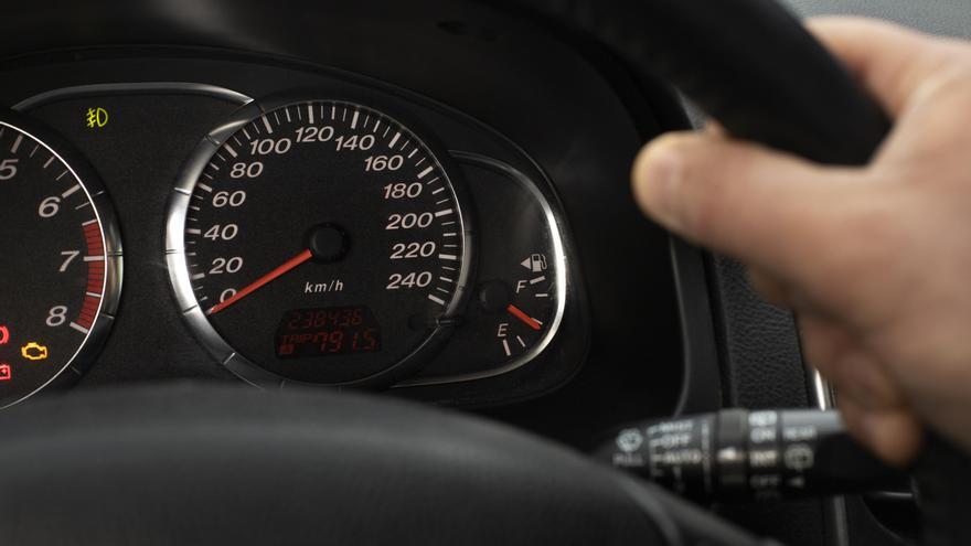 ¿Quieres un coche de segunda mano? El cuentakilómetros de este modelo es el más trucado