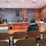 La fiscal no cede y solicita cárcel para la acusada de dejar morir a una paciente