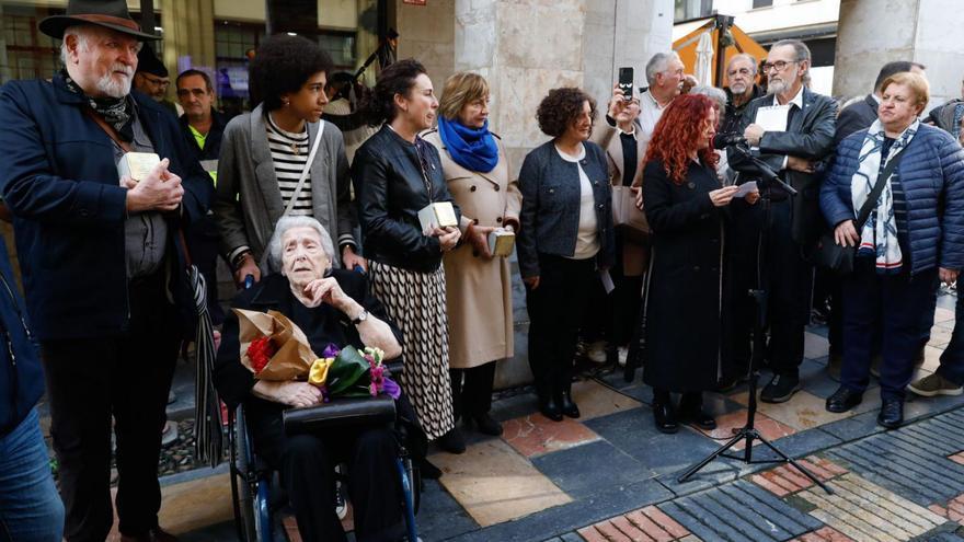 La memoria de Omar Ramos y 8 adoquines contra el olvido de la barbarie nazi