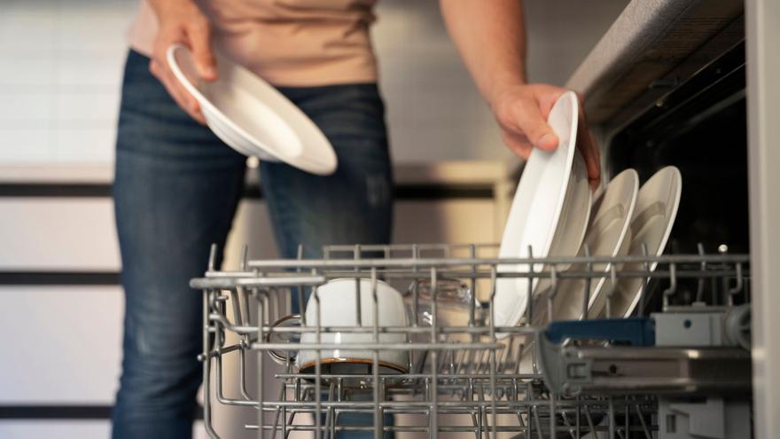 El lavavajillas también necesita un buen lavado y con más frecuencia de la que piensas