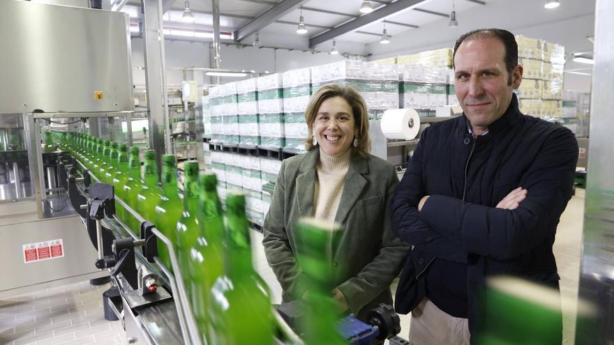 Gerardo y Lucía, de Sidra Menéndez: «Para que el campo asturiano fije población hacen falta exenciones fiscales»