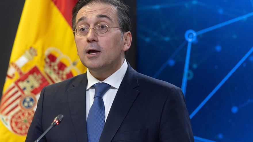 España descarta enviar militares al frente de Ucrania