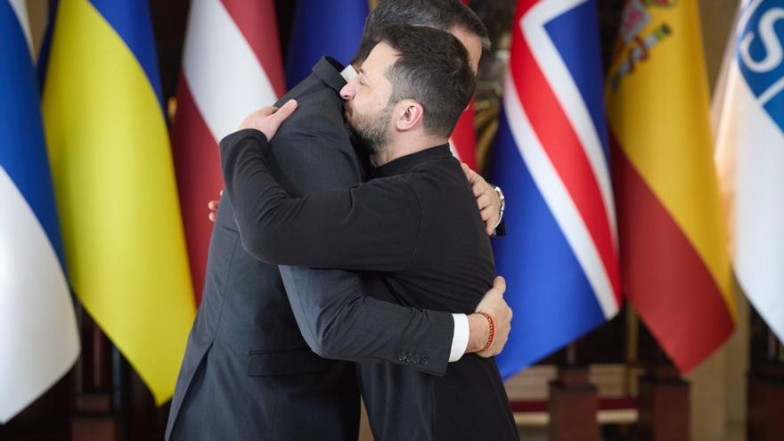 Zelenski agradece a Sánchez la ayuda prestada: «Pedro nos dio seis de los diez misiles Hawk que necesitábamos el pasado invierno»