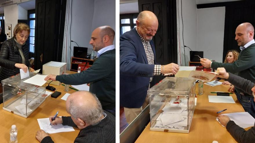 Los candidatos a la secretaría general de la AMSO, Delia Losa y Aquilino Díaz, votan en la Casa del Pueblo de Oviedo: «Es un día importante»