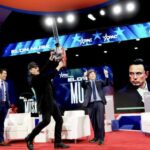Milei regala a Musk una motosierra en la cumbre ultraconservadora CPAC