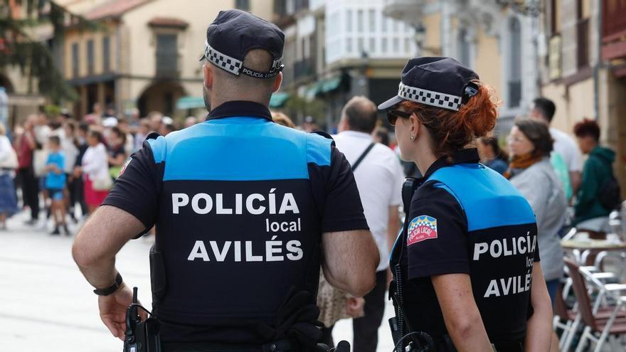 Detienen dos veces en una noche a la misma mujer por conducir ebria en Avilés: iba haciendo eses por el centro de la ciudad