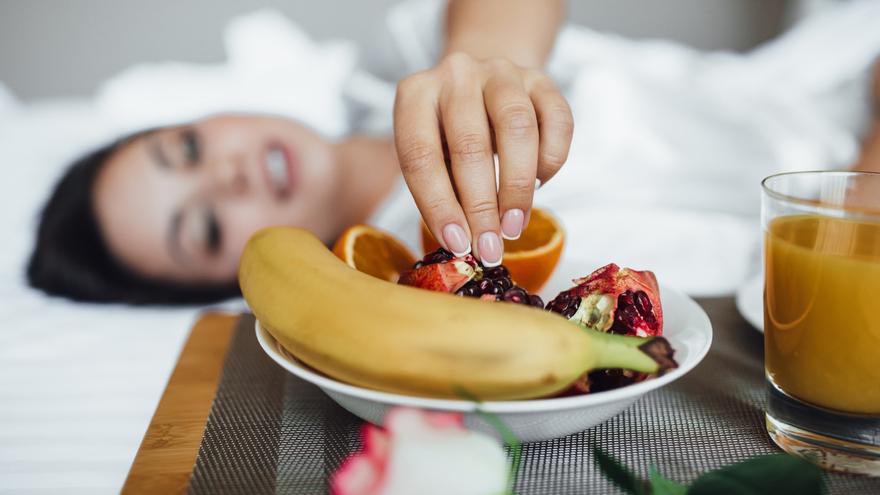 Los cinco alimentos que te ayudaran a conciliar el sueño y dormir mejor por la noche