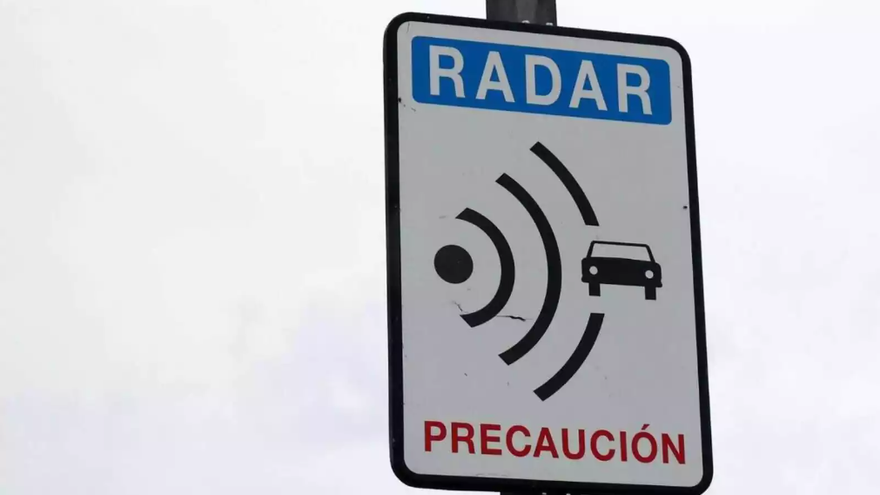 Si pasas, pagas: los 50 radares de la DGT que más multas ponen en España