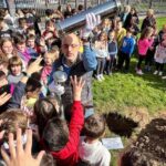 Así son las cápsulas del tiempo del colegio gijonés Atalía: «Queremos darle un sentido a los aprendizajes»