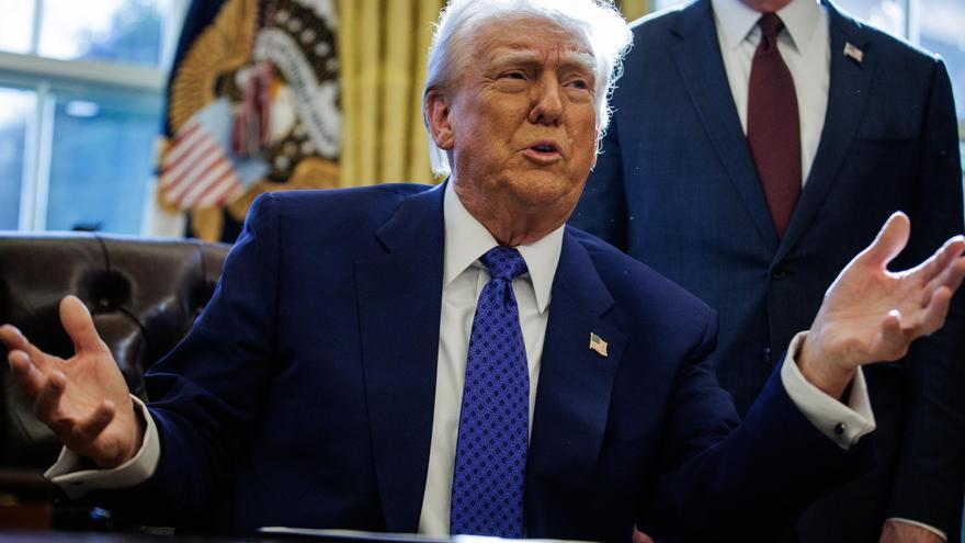 Trump llama «dictador» a Zelenski y le avisa de que si no actúa «rápido» su país desaparecerá