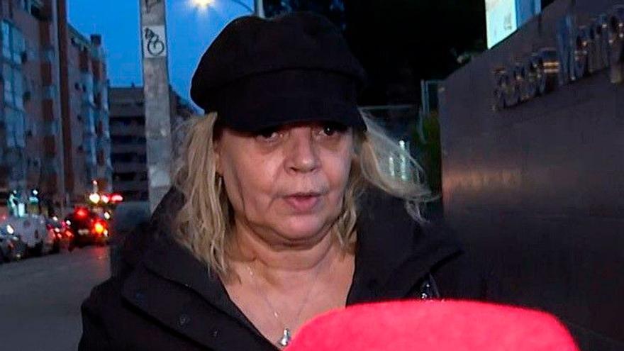 El libro del ex de María Teresa Campos que sentencia a Carmen Borrego y Terelu Campos: «Hay fotografías»