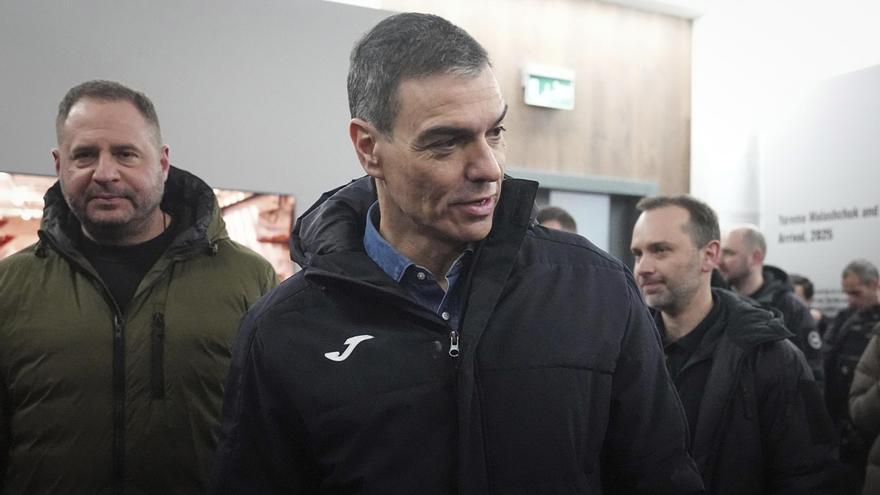 Sánchez llega a Kiev para participar en una cumbre de apoyo a Ucrania