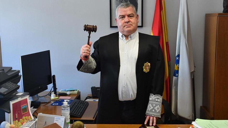 El juez instructor del caso Asunta reacciona a la novela de Alfonso Basterra: «Es muy triste que haya usado a su hija»