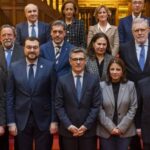 EN IMÁGENES: El ministro Félix Bolaños condecora a ocho funcionarios asturianos