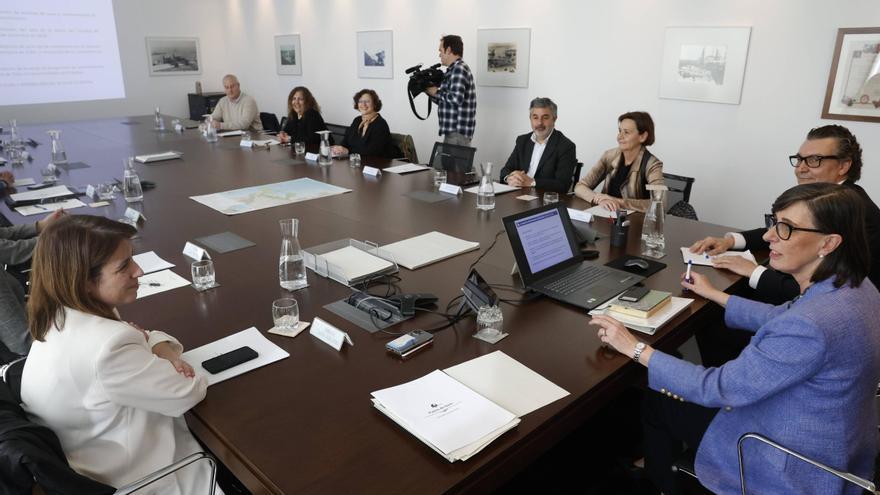 Roqueñí lidera su primer consejo en El Musel abriendo un expediente por el supuesto fraude carbonero