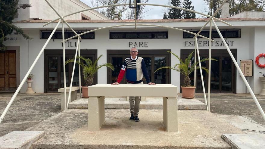 Carlos Fuentes, un sacerdote mediático al frente de cuatro parroquias en Mallorca: «Rechacé entrar en ‘Masterchef’, porque no sé cocinar»