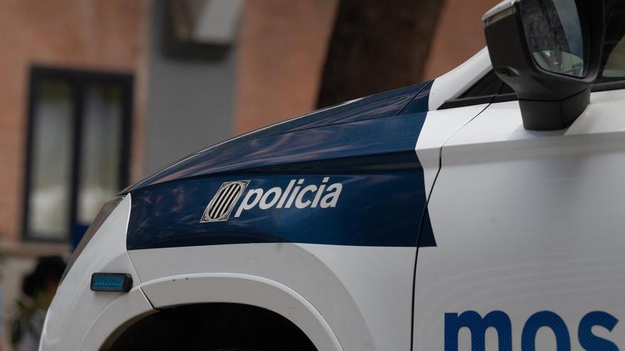 Detenido por agredir sexualmente a una mujer y retenerla durante horas en una caseta abandonada de Barcelona