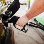 Adiós al despilfarro, así es como puedes ahorrar entre un 10 y 15 por ciento de combustible en tu coche