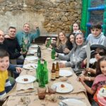 La Pola, a tope de ambiente en una multitudinaria merienda-cena de les Comadres: «Hay ganas de fiesta»