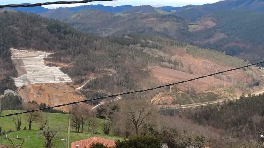 El argayo Casazorrina en fotos mes a mes: la idea de la plataforma del Suroccidente para demostrar «que no se hace nada»