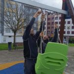 El Berrón estrena columpio inclusivo para niños con discapacidad en el parque de Redes