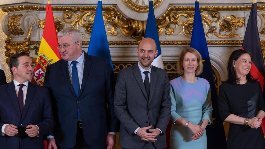 Ministros de Exteriores de la UE piden tener en cuenta a Ucrania: «Una guerra injusta no puede acabar con una paz injusta»