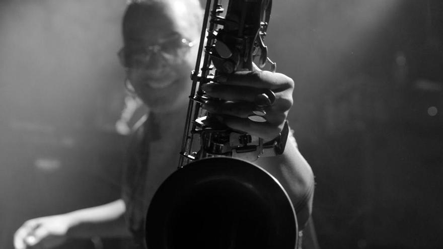 Nubya Garcia, saxofonista y nombre clave del jazz actual: «Hay muchas mujeres de mi edad haciendo esta música, pero seguimos siendo una minoría»