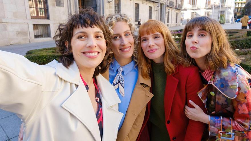 Elísabet Benavent se despide de ‘Valeria’ en Netflix: «Es el final que habría hecho si reescribiera el cuarto libro»