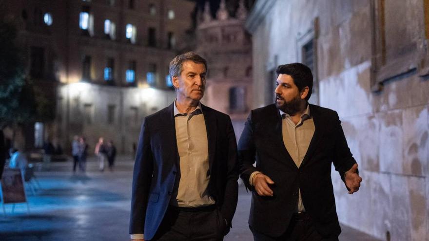 Feijóo presenta una nueva ley de fiscalidad agraria ante el «incremento de impuestos y costes»