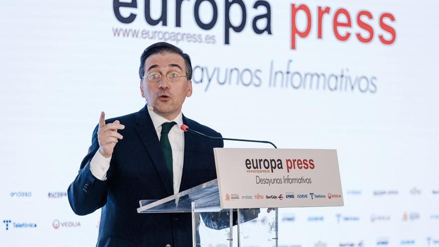 Albares advierte a EEUU ante la guerra arancelaria que la UE tiene «instrumentos para defenderse»