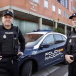El relato de dos policías de Gijón que salvaron a una adolescente a punto de precipitarse por el Cerro: «La convencimos de que había otras salidas»
