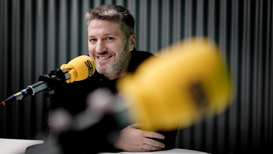 Aimar Bretos: «Los medios de comunicación tenemos que seguir haciendo militancia por la verdad»