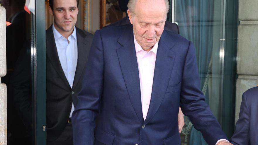 Pillan al Rey Juan Carlos y a su nieto Froilán en un concierto de Jennifer López en Abu Dabi: «Ahí tampoco tiene mucho que hacer»