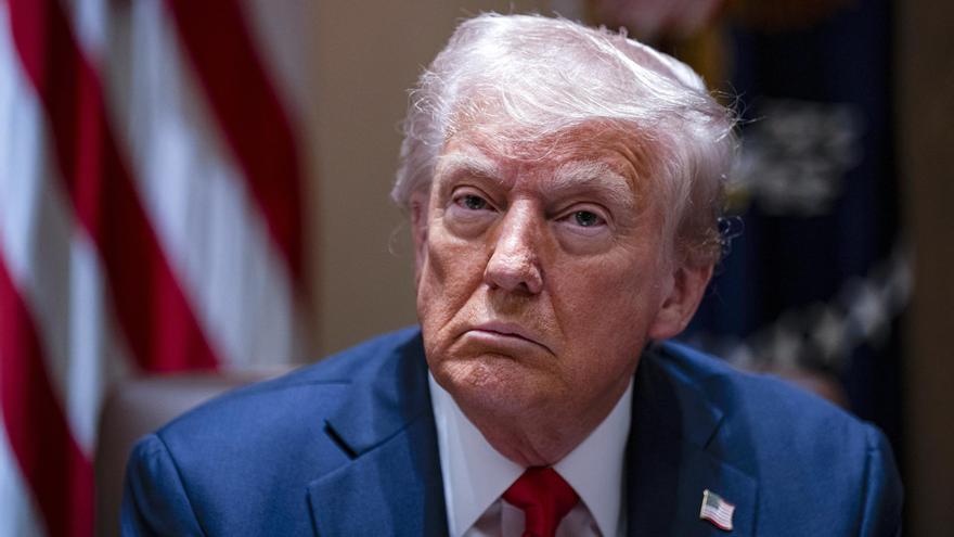 Trump a un periodista: «No puedo creer que llamara a Zelenski dictador»