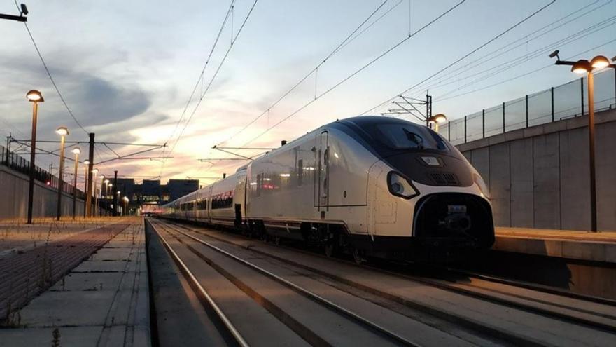 Las acciones de Talgo cotizan con fuertes subidas a la espera de la oferta de Pesa