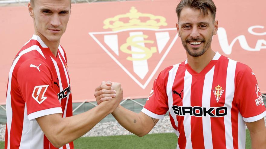 Kevin Vázquez, la gran sorpresa del once del Sporting ante el Almería