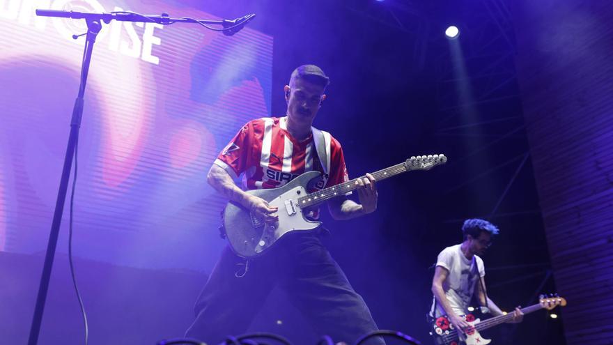 El concierto más rojiblanco de «Pignoise» en Gijón (en imágenes)