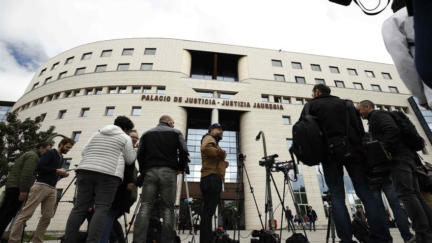 Rebajan de 15 a 14 años de prisión la pena a dos de los cinco condenados de La Manada