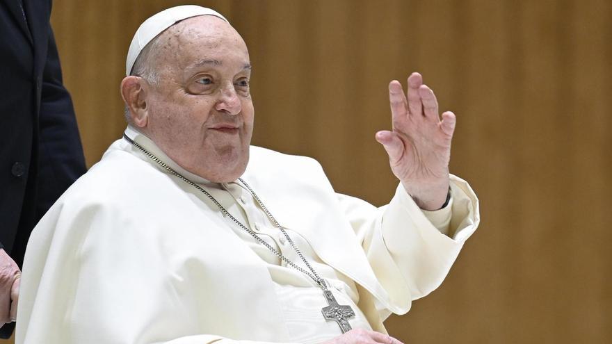 El papa Francisco, ingresado en el hospital debido a su bronquitis