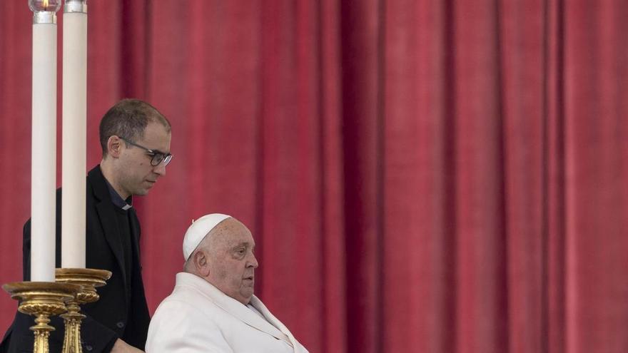 El Papa pasa otra noche sin sobresaltos y ahora descansa, informa El Vaticano