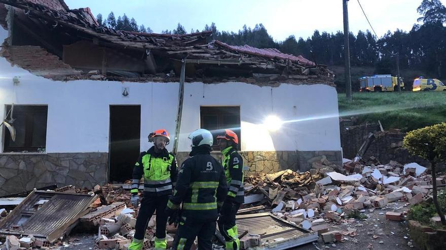 Grave accidente en Gozón: 12 personas heridas (siete menores, una de ellas con politrauma) al derrumbarse el techo de una vivienda