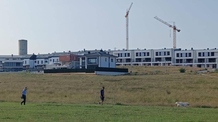 La urbanización sierense de La Fresneda, imparable, ganó 3.106 vecinos en las tres últimas décadas