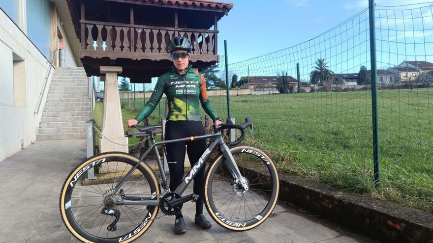 Lucía González, sierense campeona de España de ciclocross: «Hay que aprender a caer y levantarse, no siempre se gana»