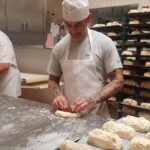 EN IMÁGENES: La Pola enciende les Comadres en los hornos de sus obradores